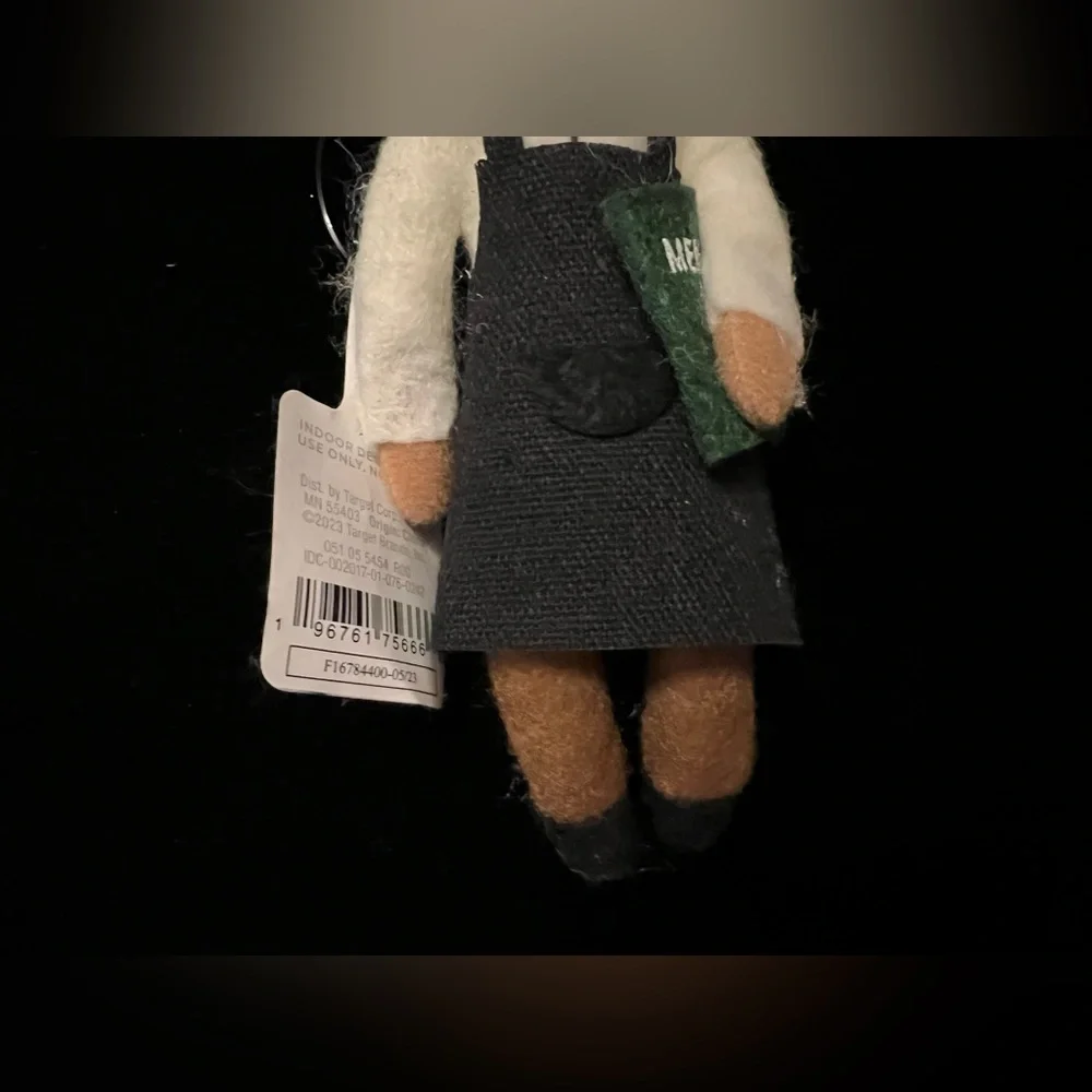 NWT Wondershop Target Fabric Doll Restaurant Server Black Apron Green Book